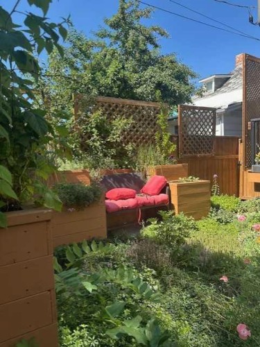 1013 19 Avenue Se, Calgary, AB - Outdoor