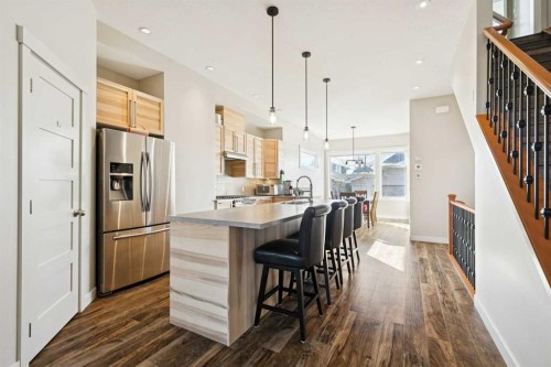 1013 19 Avenue Se, Calgary, AB - Indoor Photo Showing Kitchen With Stainless Steel Kitchen With Upgraded Kitchen