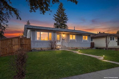 215 Pinegrove Close Ne, Calgary, AB - Outdoor