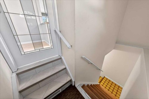 215 Pinegrove Close Ne, Calgary, AB - Indoor Photo Showing Other Room