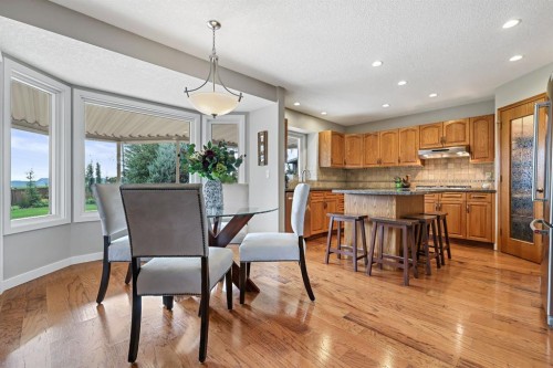 33 Sunset Crescent, Okotoks, AB - Indoor Photo Showing Other Room