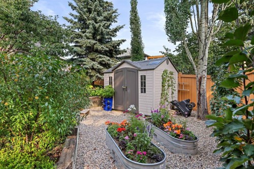 33 Sunset Crescent, Okotoks, AB - Outdoor