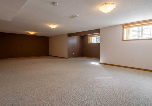 5111 Shannon Drive, Olds, AB - Indoor Photo Showing Other Room