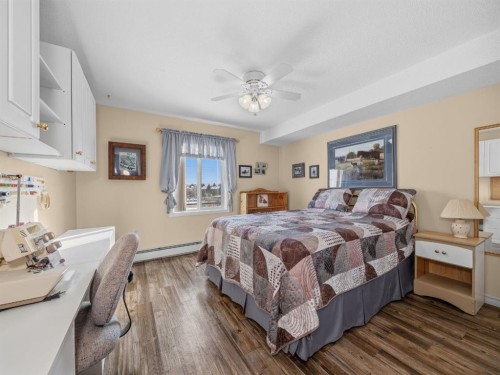 3208 Millrise Point Sw, Calgary, AB - Indoor Photo Showing Bedroom