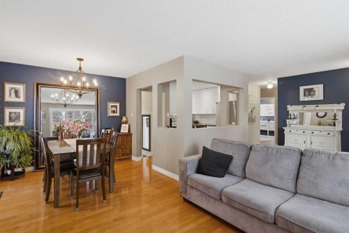 527 Athlone Road Se, Calgary, AB - Indoor