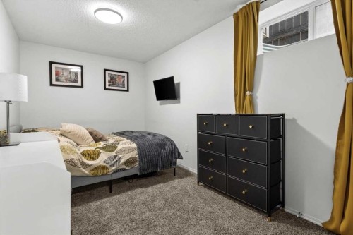 218 Coville Circle Ne, Calgary, AB - Indoor Photo Showing Bedroom