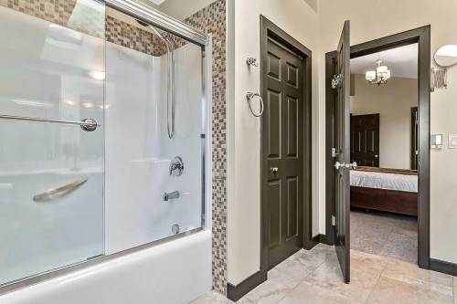 263 Willow Ridge Manor Sw, Diamond Valley, AB - Indoor Photo Showing Bathroom