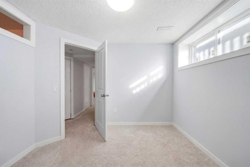 14 Skyview Point Road Ne, Calgary, AB - Indoor Photo Showing Other Room