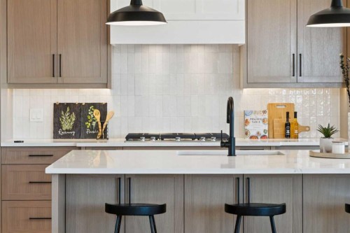 6 Westmount Point, Okotoks, AB - Indoor Photo Showing Kitchen With Upgraded Kitchen