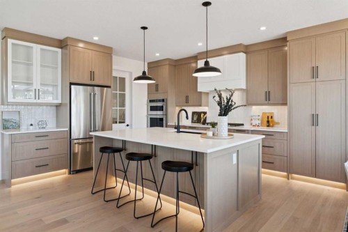 6 Westmount Point, Okotoks, AB - Indoor Photo Showing Kitchen With Upgraded Kitchen