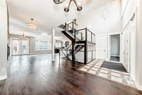 230 37 Street Nw, Calgary, AB - Indoor Photo Showing Other Room