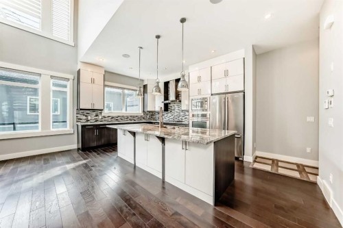 230 37 Street Nw, Calgary, AB - Indoor Photo Showing Kitchen With Upgraded Kitchen