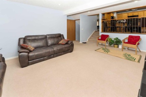 18 Coral Sands Place Ne, Calgary, AB - Indoor Photo Showing Other Room