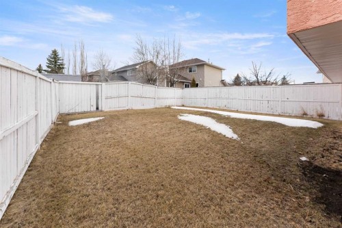 18 Coral Sands Place Ne, Calgary, AB - Outdoor