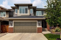 19 Cranbrook Crescent SE Calgary, AB T3M 2C3