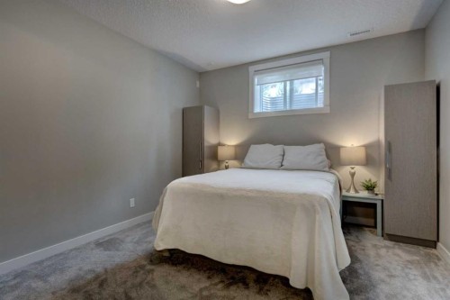 19 Cranbrook Crescent Se, Calgary, AB 