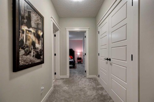 19 Cranbrook Crescent Se, Calgary, AB 