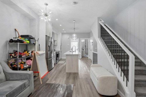 404-95 Skyview Close Ne, Calgary, AB - Indoor Photo Showing Other Room