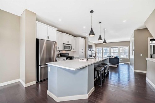 90 Evanspark Road Nw, Calgary, AB - Indoor Photo Showing Kitchen With Stainless Steel Kitchen With Upgraded Kitchen
