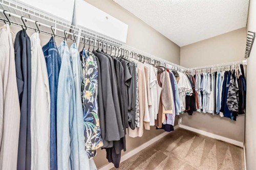 90 Evanspark Road Nw, Calgary, AB - Indoor With Storage