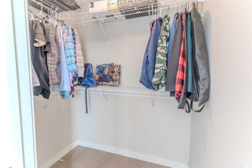 413-355 Nolancrest Heights Nw, Calgary, AB - Indoor With Storage