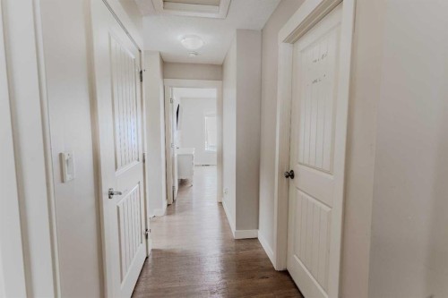 413-355 Nolancrest Heights Nw, Calgary, AB - Indoor Photo Showing Other Room