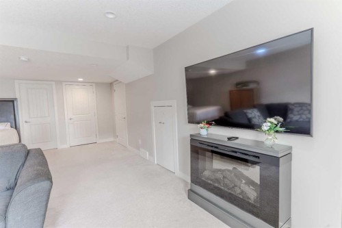 413-355 Nolancrest Heights Nw, Calgary, AB - Indoor