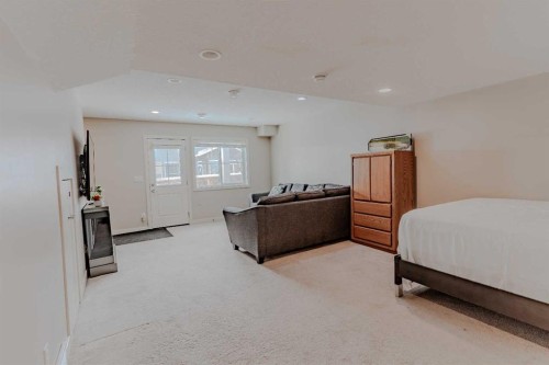 413-355 Nolancrest Heights Nw, Calgary, AB - Indoor Photo Showing Other Room
