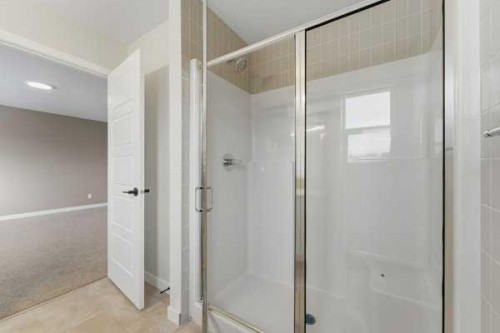 213 Bayview Park Sw, Airdrie, AB - Indoor Photo Showing Bathroom