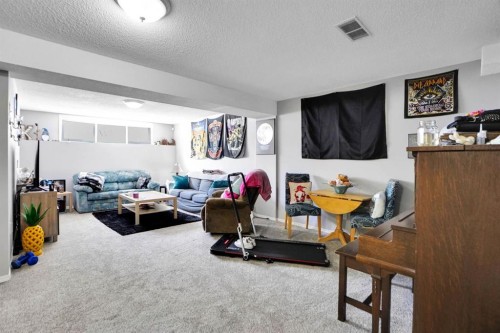 94 Inverness Park Se, Calgary, AB - Indoor
