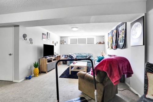 94 Inverness Park Se, Calgary, AB - Indoor