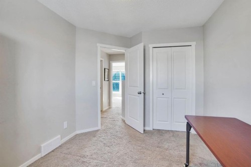 82 Walden Drive Se, Calgary, AB - Indoor