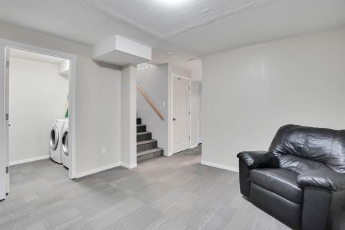 82 Walden Drive Se, Calgary, AB - Indoor