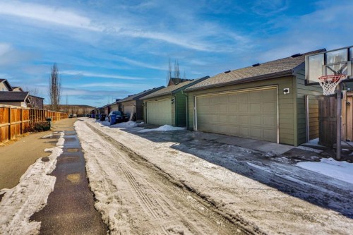 82 Walden Drive Se, Calgary, AB - Outdoor