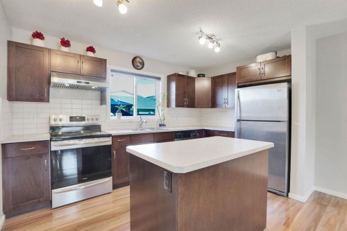 82 Walden Drive Se, Calgary, AB - Indoor Photo Showing Kitchen