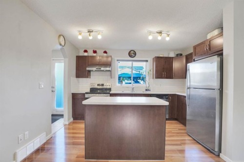 82 Walden Drive Se, Calgary, AB - Indoor Photo Showing Kitchen