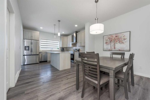 399 Magnolia Drive Se, Calgary, AB - Indoor Photo Showing Dining Room