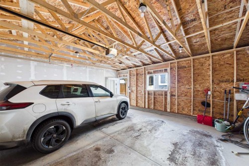41 Heirloom Crescent Se, Calgary, AB - Indoor Photo Showing Garage