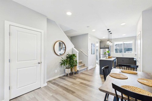41 Heirloom Crescent Se, Calgary, AB - Indoor Photo Showing Dining Room