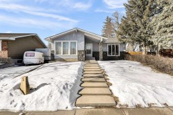 55 Midlake Place SE Calgary, AB T2X 1J2