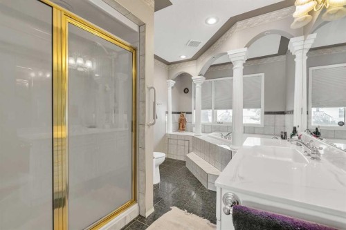 55 Midlake Place Se, Calgary, AB - Indoor Photo Showing Bathroom