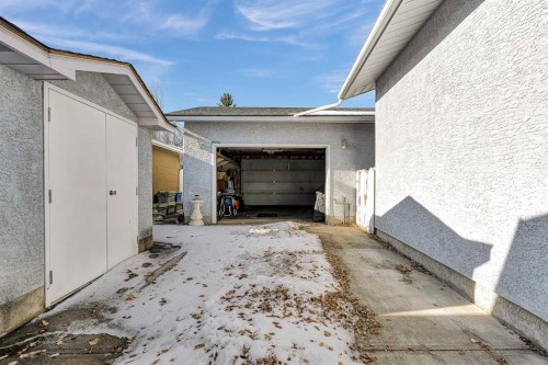 55 Midlake Place Se, Calgary, AB - Outdoor With Exterior