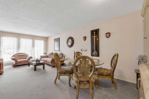 55 Midlake Place Se, Calgary, AB - Indoor Photo Showing Living Room