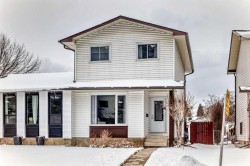 24 Cedarwood Hill SW Calgary, AB T2W 3J2
