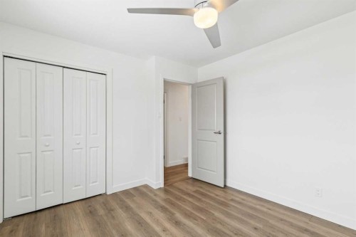 11016 Braton Place Sw, Calgary, AB - Indoor Photo Showing Other Room