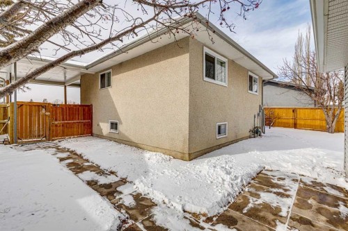 11016 Braton Place Sw, Calgary, AB - Outdoor With Exterior