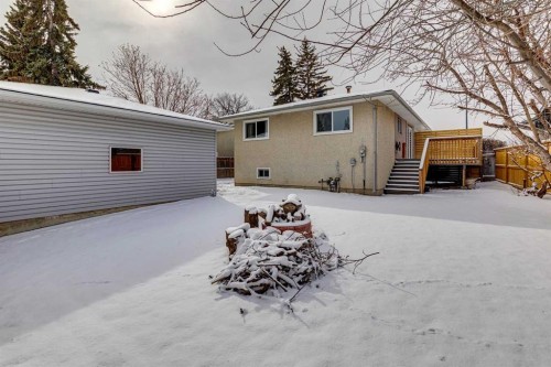 11016 Braton Place Sw, Calgary, AB - Outdoor