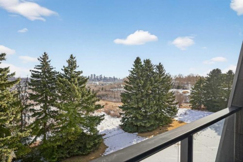 304-512 Cedar Crescent Sw, Calgary, AB - Outdoor With Balcony With View
