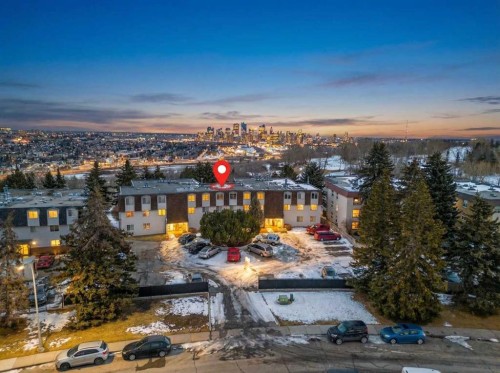 304-512 Cedar Crescent Sw, Calgary, AB - Outdoor With View