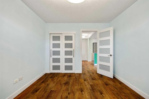 206-1027 Cameron Avenue Sw, Calgary, AB - Indoor Photo Showing Other Room